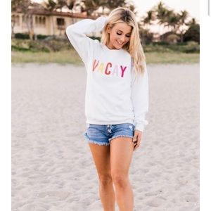 VACAY GRAPHIC SWEATSHIRT